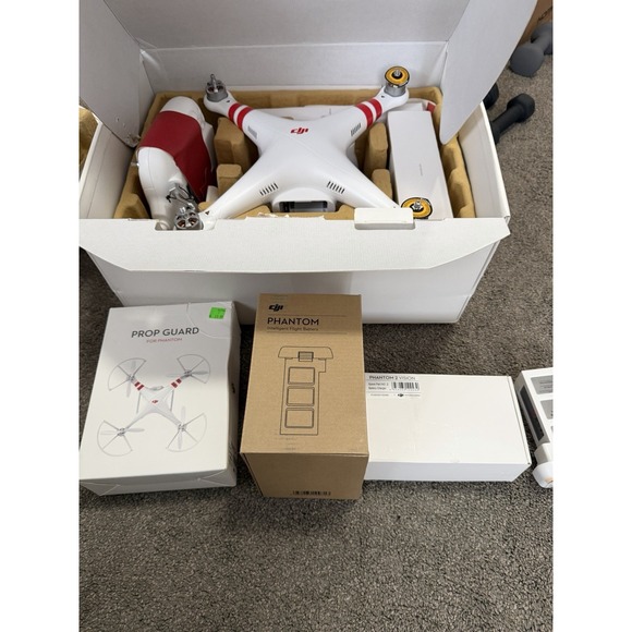 dji phantom 2 vision plus drone, ALL ORIGINAL PARTS + Extras  Brand New! - Picture 12 of 15